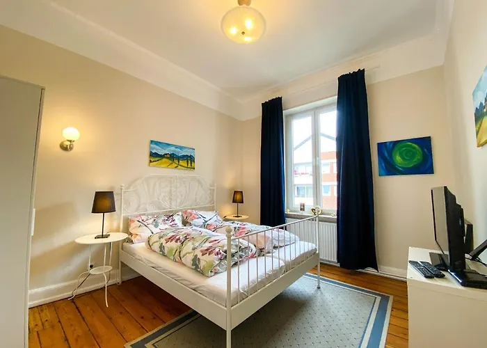 VILLA HanseART Lübeck - Privatzimmer in zentraler Lage